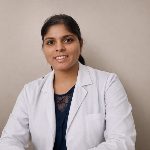 Dr. Pooja, Ayurvedic doctor at Haritha Yogshala, Rishikesh