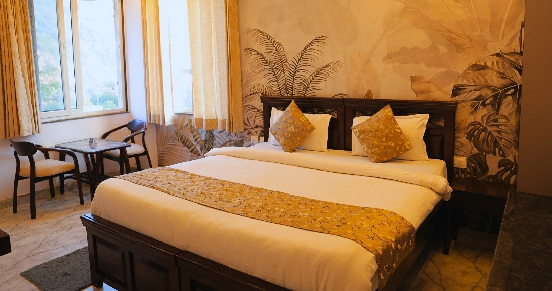 Living at Haritha Yogshala